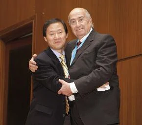 Dong Wan Seo (S. Korea) y Jose Ramón Armengol-Miró.