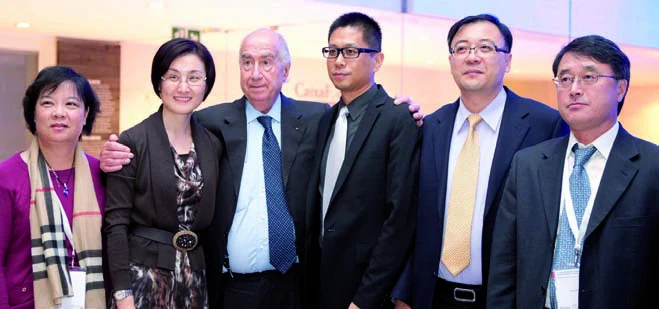 Cen Rongying, Sha Weihong, Armengol-Miró, Xiaoguang Zhang, Zhou Pinghong y Dong Ki Lee.