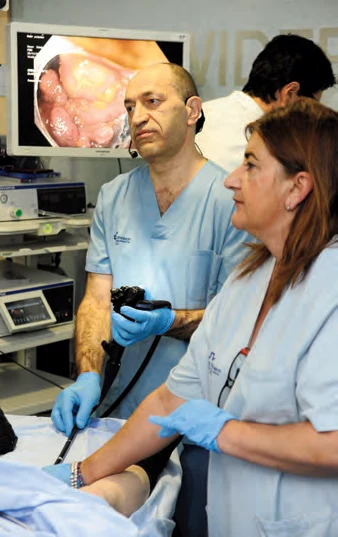 Retransmisión en directo desde los quirófanos de cirugía experimental del Institut de Recerca del Hospital Universitario Vall d’Hebron.