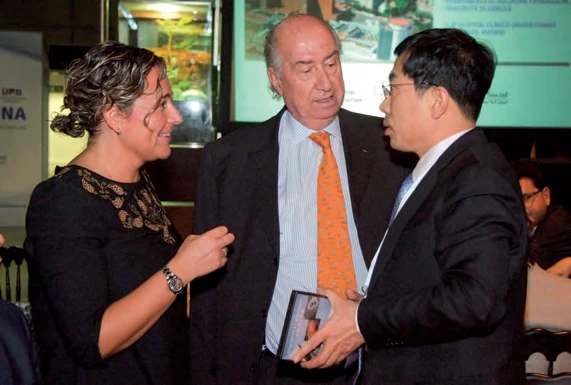 Sandra Castro, José Ramón Armengol-Miró y Bing-Rong Liu.