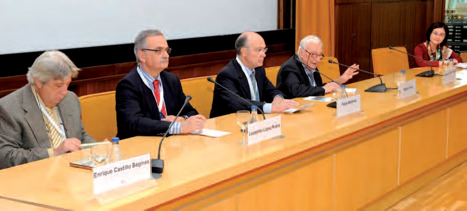 Mesa de Lecturas Especiales. Enrique Castillo (Burgos), Leopoldo López Roses (Lugo), Felipe Martínez Alcalá (Sevilla), Máximo