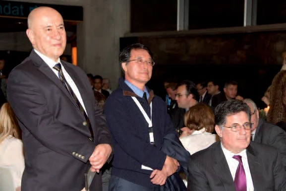 Senol Carilli, Dong Ki Lee y Stavropoulos Stavros.