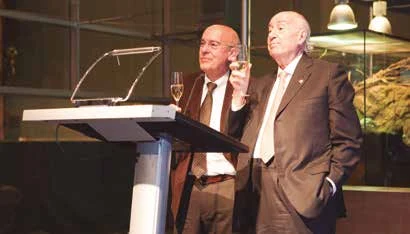 Boi Ruiz y José Ramón Armengol-Miró brindan con los asistentes a la Cena Simposio