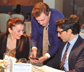 Seda Dzhantukhanova, Yuri Starkov y Joan Dot.