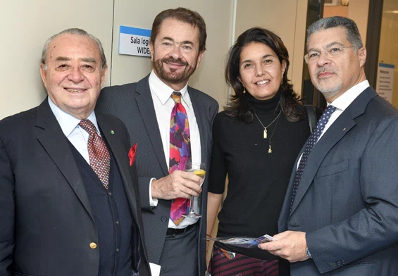 Alberto Montori, Maurizio Zilli y Giuseppe Galloro con su mujer