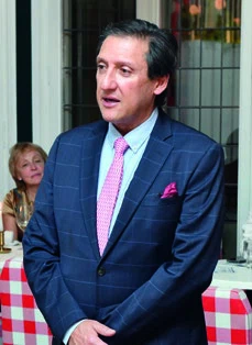 Al final de la cena Antonio Torres dio la bienvenida a todos los asistentes y presentó el programa de trabajo, a continuación hubo tres improvisadas y emotivas intervenciones a cargo de los doctores Kantsevoy, Sabbagh y Rojas elogiando