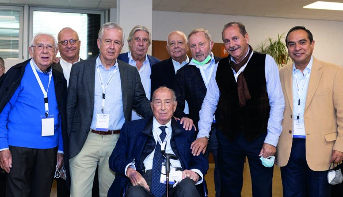 Alonso, Salord, Muñoz Navas, Castillo, Menchén, Spicak, De la Iglesia y Rojas con Armengol-Miró.