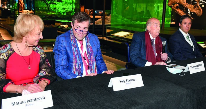 Mesa presidencial: Marina Ivantcova, Yury Starkov, J.R. Armengol-Miró y Luis Carlos Sabbagh.